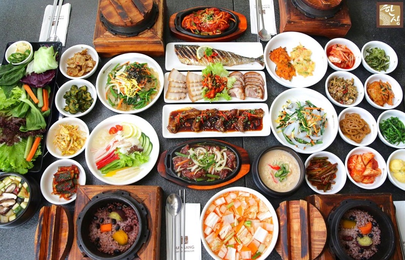 Những Món Ăn Truyền Thống Của Hàn Quốc | June Noodle House